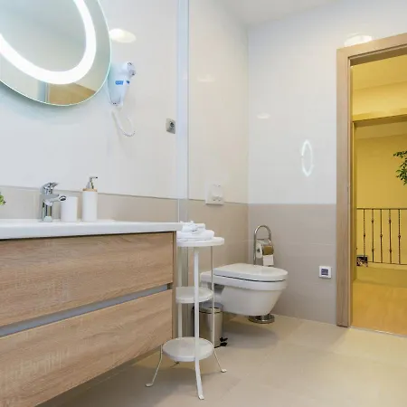 Lovely In With Heated Private Pool * Debeljak