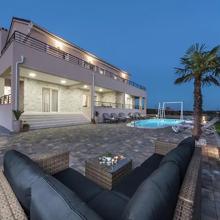 With Private Heated Pool Villa *