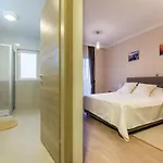 Villa With Private Heated Pool *