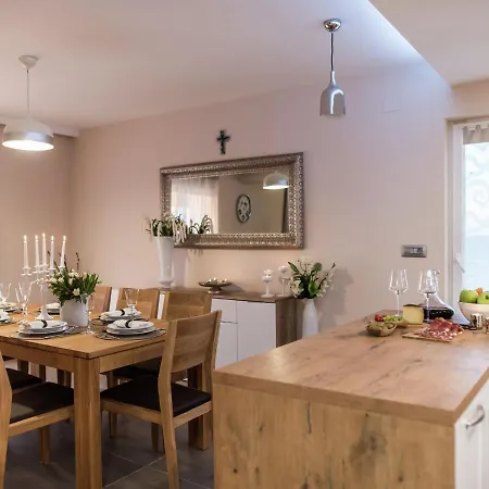 Vila Lovely In With Heated Private Pool *