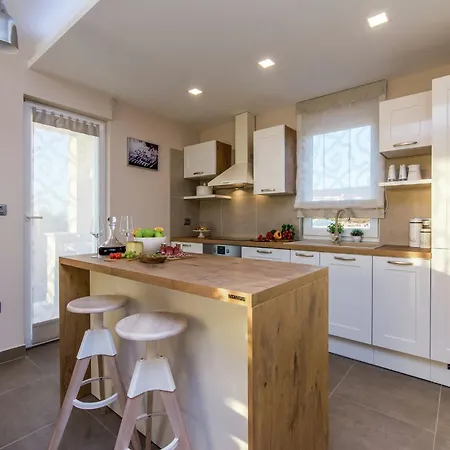 With Private Heated Pool Debeljak