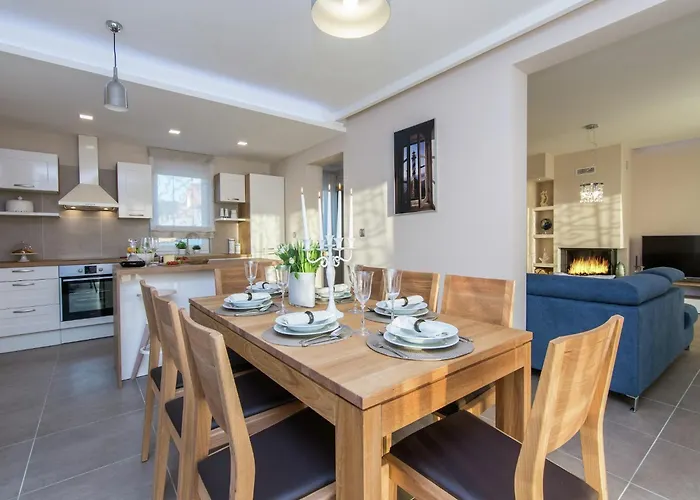 Вилла With Private Heated Pool Debeljak