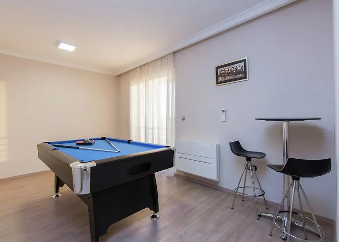 With Private Heated Pool Вилла